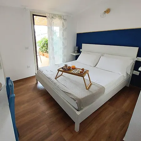 Casa Sulla Punta Acomodação com café da manhã Marina di Camerota Exterior foto
